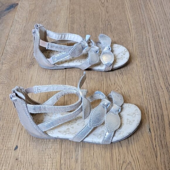 T9 Gold Sandals with Bows - Picture 2 of 4